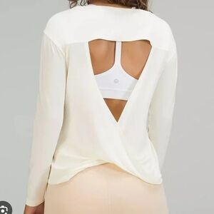 Lululemon Cream Long Sleeve Top open back